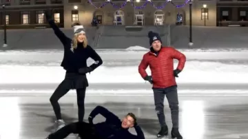 Chapeau à lunettes Peter Glenn avec vrai pompon en fourrure porté par Lara Spencer tel que vu dans Good Morning America le 12 février 2026