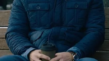 Doudoune matelassée portée par Conrad (Aaron O’Connell) dans The Way to You