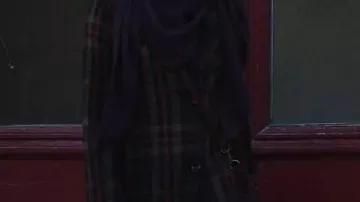 Manteau à carreaux porté par Emma (Kim Matula) dans The Way to You