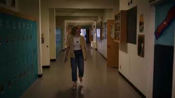 Levi's 501® '90s Ankle Women's Jeans worn by Maddie Nears (Peyton List) as seen in School Spirits (S03E04)