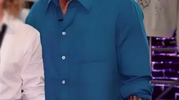 Camisa azul que lució Adam Levine en La Voz: Batalla de Campeones | Tráiler oficial | NBC