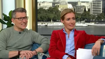 Reiss Elia Velvet Single-Breasted Suit Blazer worn by Cat Deeley as seen in This Morning on February 2026