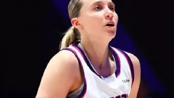 Unrivaled 2026 Jersey worn by Paige Bueckers in Paige Bueckers Put on a Show ???? 37 PTS in Breeze Win vs. Mist | UNRIVALED