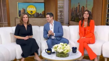 Pantalon en crêpe Lucca de Generation Love porté par Sophie Flay, comme on a pu le voir dans l'émission Good Morning America le 16 février 2026.