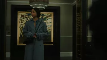 Trench-coat ceinturé Boss porté par Harper Stern (Myha'la Herrold) dans l'épisode « Industry » (S04E05).