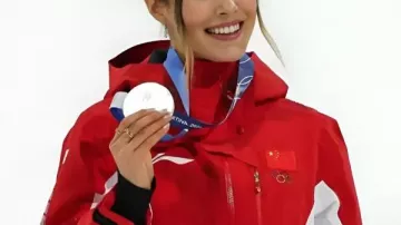 Veste Eileen Gu Ailing de l'équipe de Chine Milano Cortina pour les Jeux olympiques d'hiver de 2026