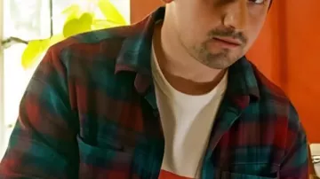 Craig Roberts, Saurez-vous garder un secret ? Saison 1, Veste à carreaux