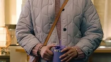 Veste matelassée portée par Emma (Sarah Luby) dans The Way to You