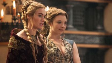 Collier tête de lion de Cersei Lannister dans Game of Thrones