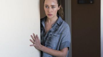 The shirt Madewell by Alicia Clark (Alycia Debnam-Carey) in Fear The Walking Dead S02E10