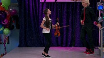 The Vans slip-on of the violinist in Austin and Ally