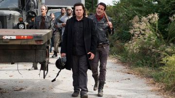 Les bottes Durango de Negan (Jeffrey Dean Morgan) dans The Walking Dead S07E16