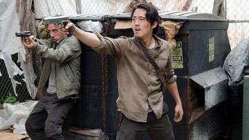 La camisa beige de Glenn Rhee (Steven Yeun) en The Walking Dead
