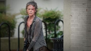 Le top Free People bleu de Carol Peletier (Melissa McBride) dans The Walking Dead saison 5