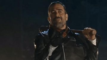 Le blouson de biker de Negan (Jeffrey Dean Morgan) dans The Walking Dead S06E16