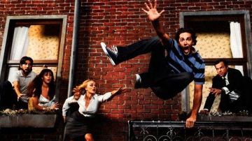 Les sneakers Converse basses noires de Chuck Bartowski (Zachary Levi) dans Chuck