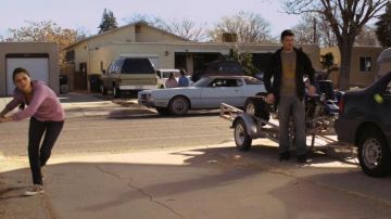 the sneakers of Sutton Mercer (Alexandra Chando) on The lying game
