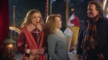 the coat of Amélie Etasse in Scenes of households , it's going to be their feast