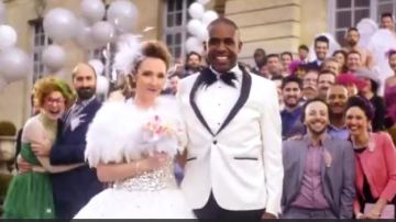 The jacket of groom Cedric (Loup-Denis Elion) in Scenes of mènages , it's going to be their feast