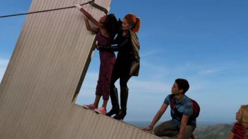 the converse of pink Zuri Ross (Skai Jackson) in Jessie