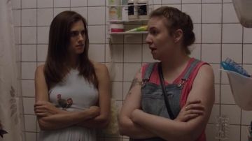 Marnie Michaels (played by Allison Williams) outfits on Girls