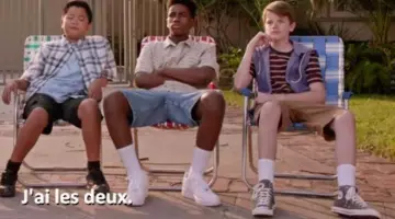 Les snea­kers Nike Air Force 1 Blanches dans Fresh Off The Boat