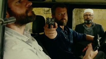 La auténtica pistola de Tyrone 'Rone' Woods' (James Badge Dale) en 13 horas