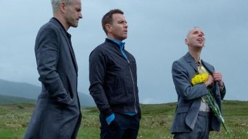 The coat of a Sick Boy (Jonny Lee Miller) in Trainspotting 2