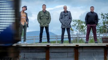 T2 Trainspotting Clothes Outfits Brands Style And Looks Spotern