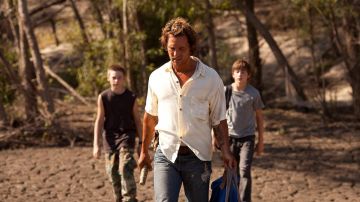 Le t-shirt de Mud (Matthew McConaughey) dans Mud