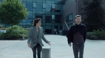 Zara Herringbone Blazer worn by Mehreen Askari-Evans (Zahra Ahmadi) as seen in Betrayal (S01E04)