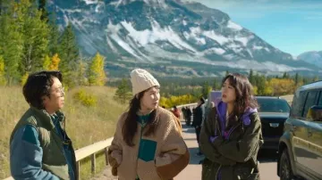 Daagn Maison Mihara Yasuhiro Fleece Jacket worn by Shin Ji-seon (Lee Yi-dam) as seen in Can This Love Be Translated? (S01E06)