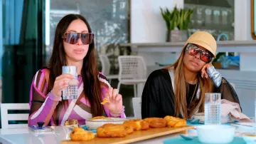 Gafas de sol Balmain Le Masque de titanio negro y acetato con protección, usadas por Angie Katsanevas en "Bajo la cubierta en Australia" (temporada 4, episodio 3)