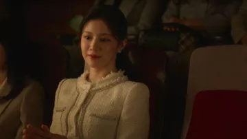 Veste en tweed à simple boutonnage Giuseppe Di Morabito portée par Cha Mu-hee (Go Youn-jung) dans l'épisode « Can This Love Be Translated? » (S01E06)