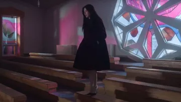 Jimmy Choo Black Patent Leather Pumps with Crystal Embellishment worn by Shin Ji-seon (Lee Yi-dam) as seen in Can This Love Be Translated? (S01E08)