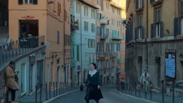 Chanel Pre-Owned 1996 CC Buckle Leather Belt worn by Cha Mu-hee (Go Youn-jung) as seen in Can This Love Be Translated? (S01E10)