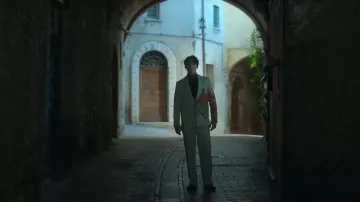 Licht Bestreben LB24SS-JK06-SLV-SRK worn by Joo Ho-jin (Kim Seon-ho) as seen in Can This Love Be Translated? (S01E10)