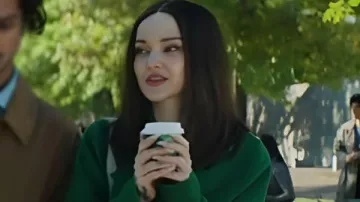 56 Days 2026 Ciara Wyse Green Coat worn by Ciara Wyse (Dove Cameron) in 56 Days (S01)