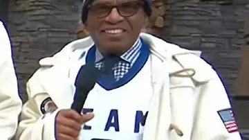 Hoy 2026 Al Roker Team USA Toggle Coat usado por Al Roker como se ve en Today