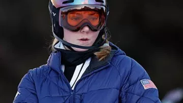 Chaqueta acolchada azul del equipo de EE. UU. de Milán Cortina 2026 de Mikaela Shiffrin