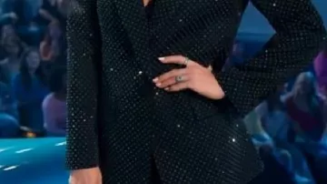Blazer noir orné porté par (Carrie Underwood) dans American Idol