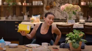 Athlete Seamless Gym Vest by Sweaty Betty worn by Tana Ramsay as seen in Being Gordon Ramsay (S01E01)