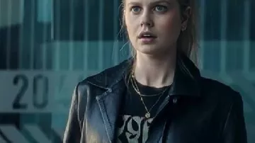 La última cosa que me dijo Bailey Hall Blazer negro usado por Bailey Michaels (Angourie Rice) como se ve en La última cosa que me dijo (T01E07)