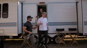 Zapatillas de running Asics Gel-Contend 9 que usó Gordon Ramsay en "Cómo ser Gordon Ramsay" (temporada 1, episodio 3)