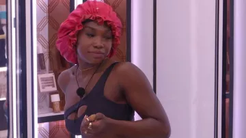 Sakuranna Kelsey Top in Noir worn by Leanne Amaning as seen in Love Island: All Stars (S03E29)