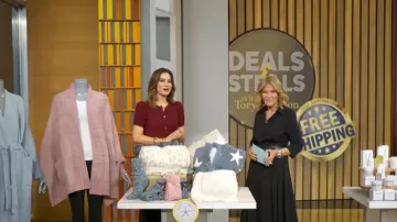 Simkhai Jazz Pintuck Poplin Midi-Dress worn by Tory Johnson as seen in Good Morning America on February 19, 2026