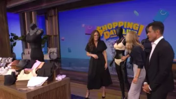 Robe-chemise à taille nouée Tobie d'Exquise by Anthropologie, portée par Monica Manginelli dans l'émission LIVE with Kelly and Mark le 5 février 2026.