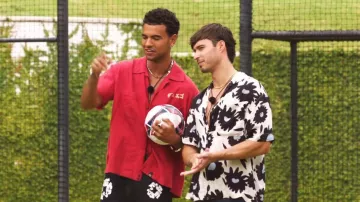 Jacquemus La Chemise Melo Short Sleeve Shirt worn by Carrington Rodriguez as seen in Love Island: All Stars (S03E32)