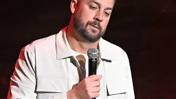 John Crist Blagues pour Humains 2026 Veste Blanche