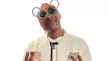 Coach Snoop Team USA White Jacket of Snoop Dogg in Coach Snoop Dogg's Message to Team USA after 2026 Winter Olympics WIN